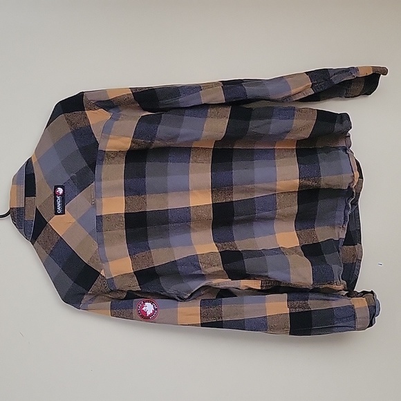 Canada Weathergear flannel button up - Picture 2 of 8